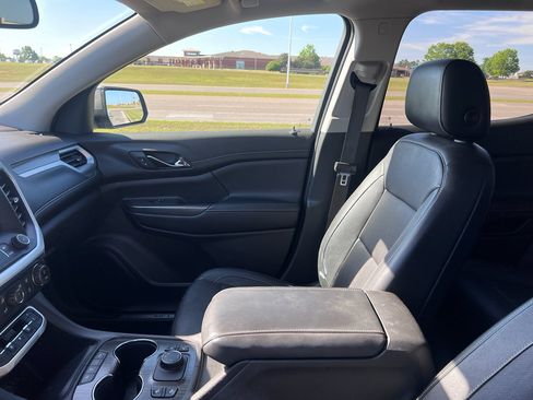 Used 2020 GMC Acadia SLT image 22