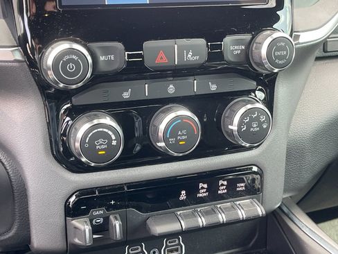 Used 2025 RAM 1500 Big Horn AWD/4WD image 21