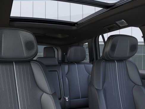 New 2026 Cadillac Vistiq Luxury image 24