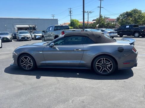 Used 2021 Ford Mustang Premium RWD image 7