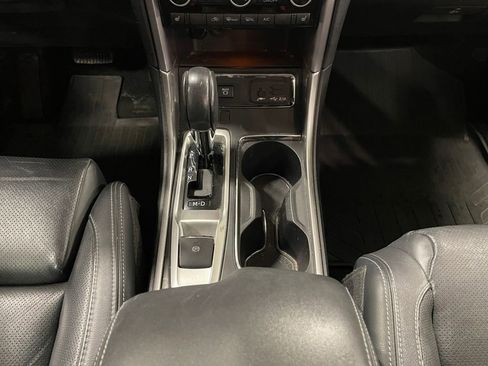 Used 2019 Subaru Ascent Limited w/ Popular Package #2 image 11