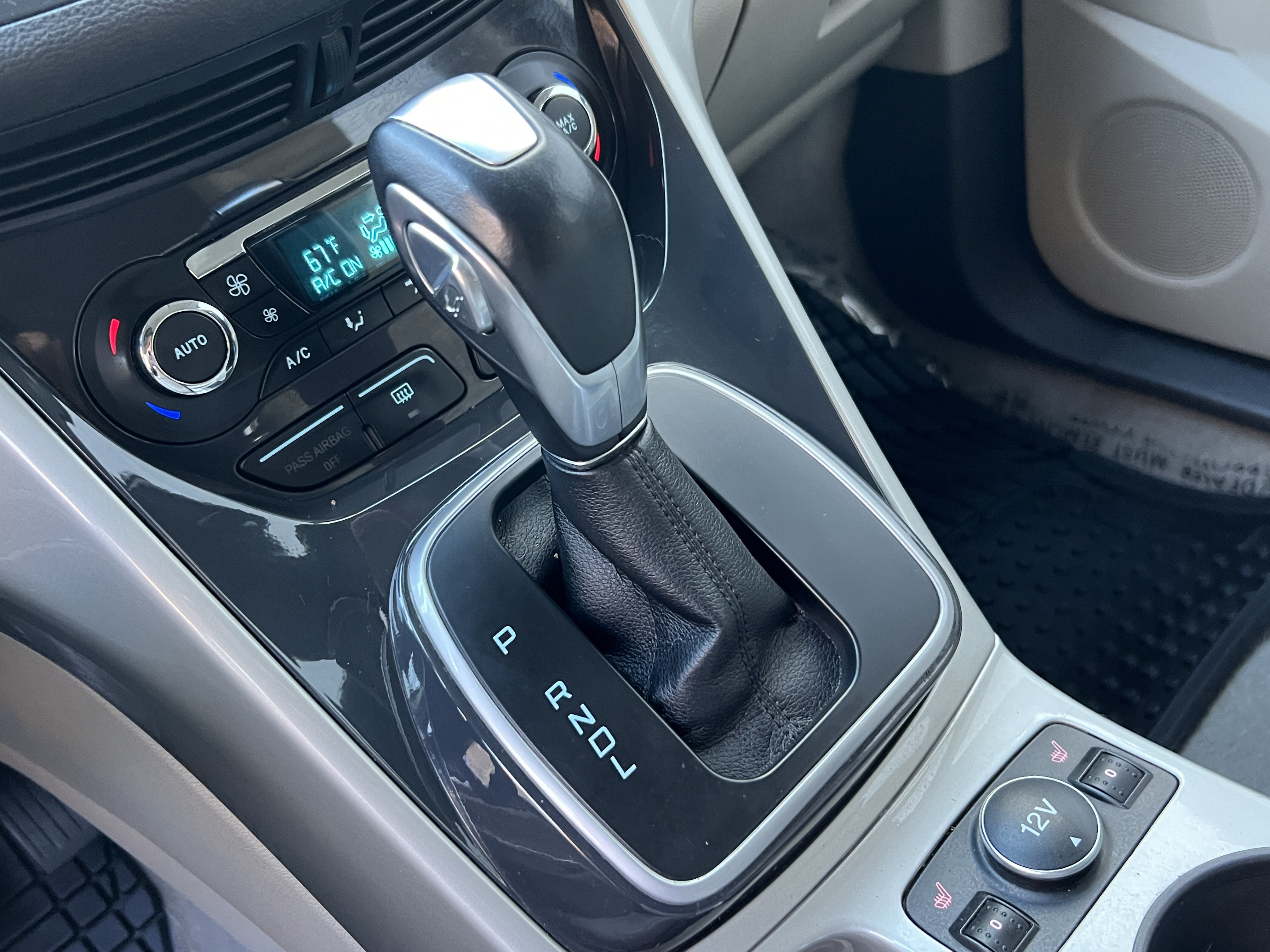 Used 2013 Ford C-MAX SEL FWD image 31