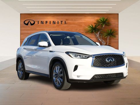 Certified 2022 INFINITI QX50 Luxe image 3