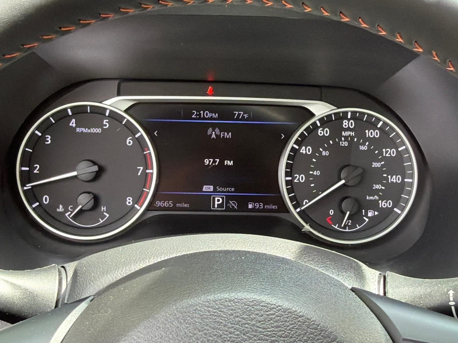 Used 2025 Nissan Sentra SR FWD image 17