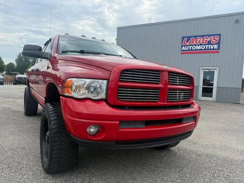 Used 2004 Dodge Ram 3500 Truck SLT w/ Sport Appearance Group AWD/4WD image 2