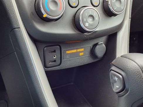 Used 2020 Chevrolet Trax LS image 12