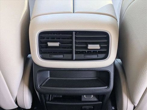 Used 2023 Mercedes-Benz GLE 350 4MATIC image 17