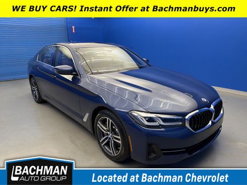 Used 2023 BMW 530i xDrive image 1