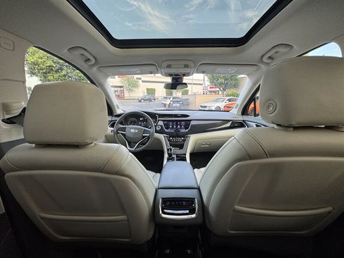 Used 2020 Cadillac XT6 Premium Luxury AWD/4WD image 34