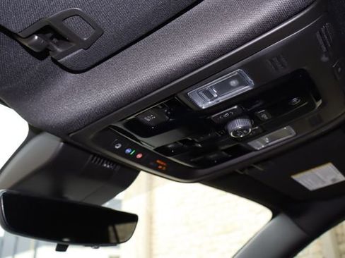 Used 2026 GMC Yukon AT4 Ultimate AWD/4WD image 31