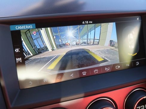 Used 2020 Jaguar F-TYPE R image 29