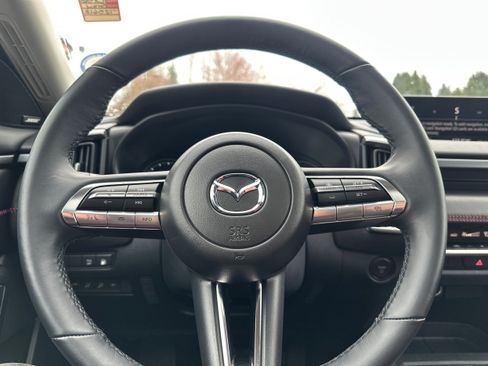 Used 2025 MAZDA CX-50 AWD 2.5 Hybrid w/ Premium Pkg image 18