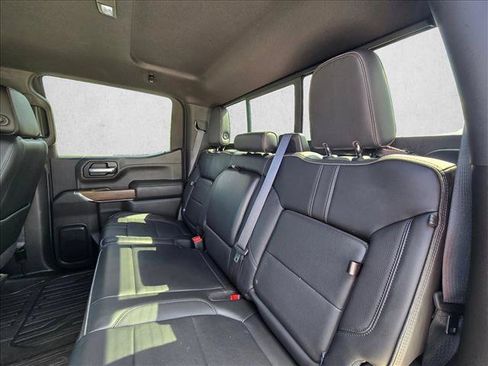 Used 2021 Chevrolet Silverado 1500 High Country w/ Technology Package AWD/4WD image 18