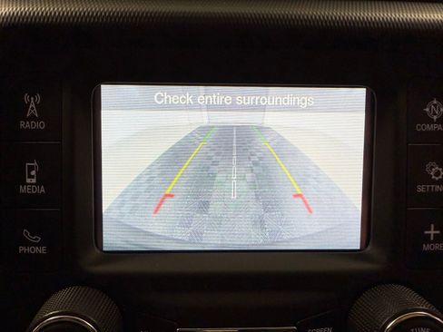 Used 2019 Jeep Wrangler Unlimited Sport image 17