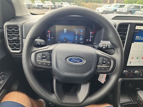 New 2025 Ford Ranger XL image 28