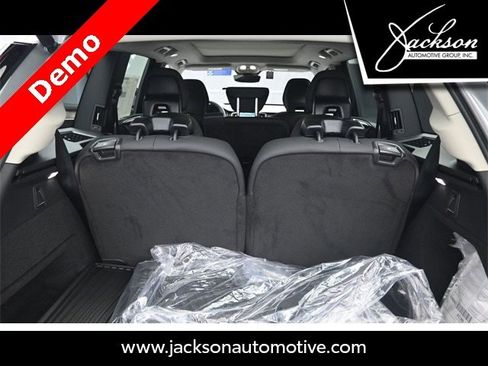 New 2025 Volvo XC90 B5 Core w/ Protection Package image 22