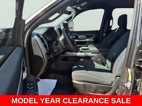 New 2025 RAM 2500 Big Horn AWD/4WD image 11