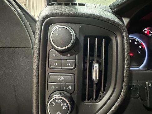 Used 2020 Chevrolet Silverado 1500 Custom Trail Boss w/ Custom Convenience Package image 19