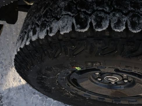 New 2025 Ford Bronco Badlands image 52