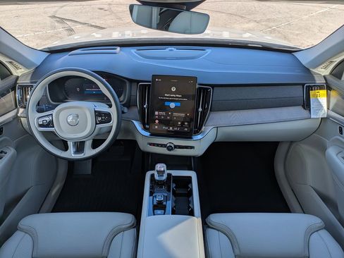 New 2026 Volvo XC90 T8 Ultra w/ Protection Package Premier AWD/4WD image 22