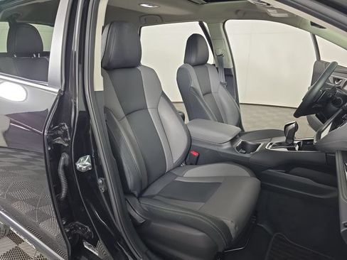 Certified 2025 Subaru Outback Onyx Edition AWD/4WD image 30