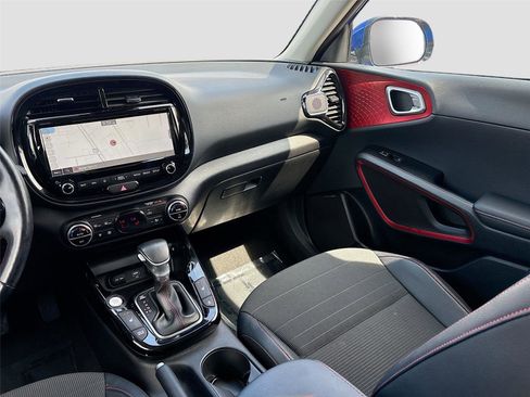 Used 2020 Kia Soul GT-Line Turbo FWD image 25