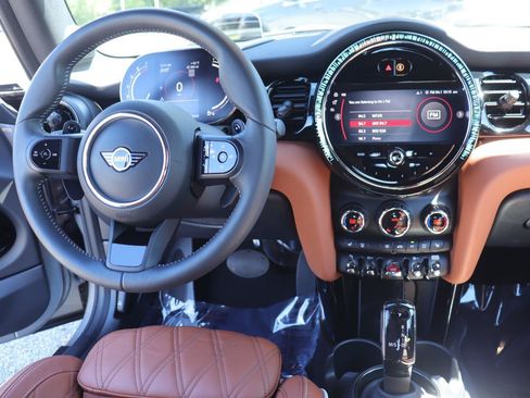 Used 2024 MINI Cooper S FWD image 22