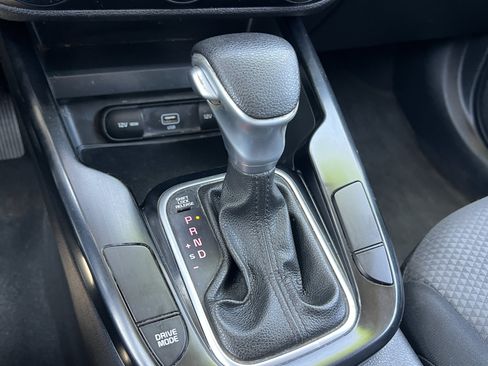 Used 2020 Kia Soul LX FWD image 28