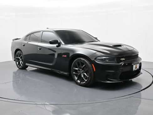 Used 2022 Dodge Charger R/T w/ Blacktop Package image 4