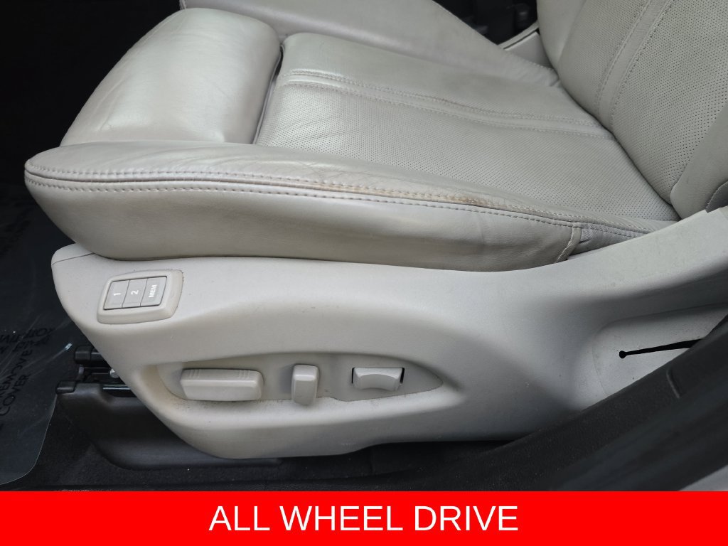 Used 2014 Cadillac SRX Luxury w/ Driver Awareness Package AWD/4WD image 27