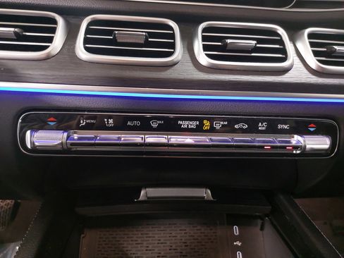 Used 2024 Mercedes-Benz GLE 350 4MATIC image 23