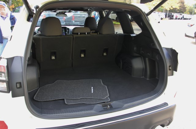 Used 2025 Subaru Forester Premium AWD/4WD image 31