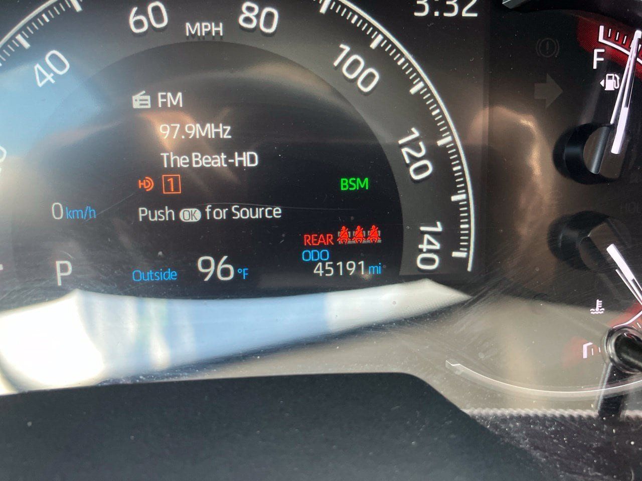Used 2025 Toyota RAV4 XLE FWD image 9