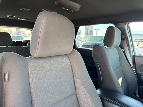 Used 2022 Dodge Durango SXT w/ Blacktop Package image 12