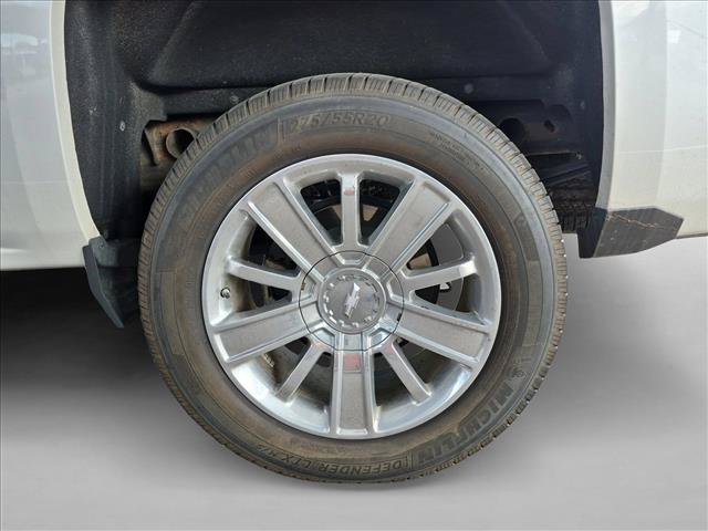 Used 2017 Chevrolet Silverado 1500 High Country AWD/4WD image 14