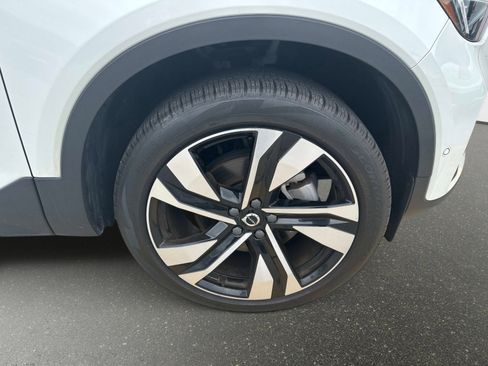 Used 2025 Volvo XC40 B5 Ultra w/ Protection Package Premier AWD/4WD image 6