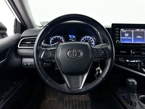 Used 2022 Toyota Camry SE FWD image 28