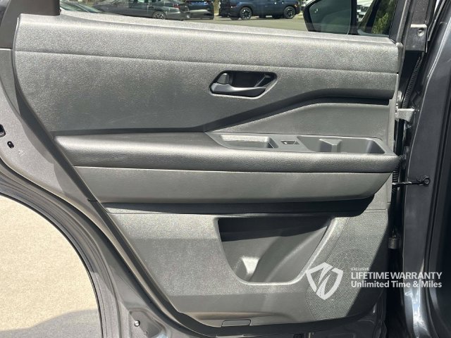 Used 2024 Nissan Pathfinder Rock Creek AWD/4WD image 19