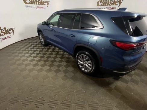 Used 2026 Buick Enclave Preferred w/ Power Package FWD image 6