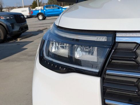 New 2026 Ford Explorer Active image 9