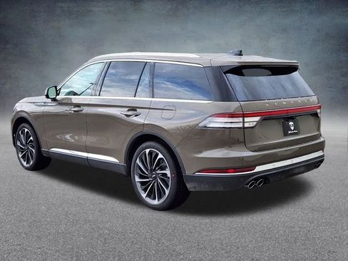 New 2026 Lincoln Aviator Reserve w/ Luxury Package image 5