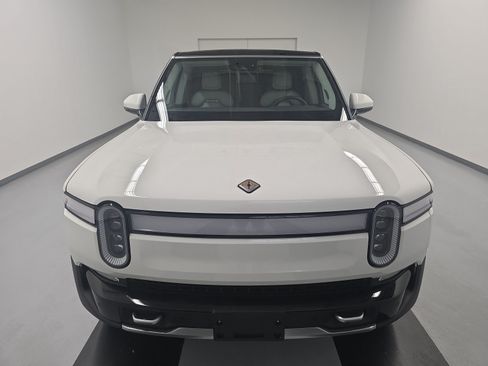 Used 2024 Rivian R1S Adventure AWD/4WD image 8