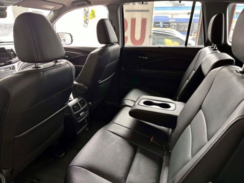 Used 2021 Honda Pilot Special Edition image 16