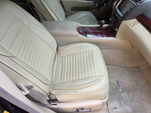 Used 2008 Lexus LS 460 RWD image 22