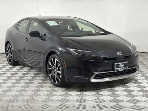 Used 2024 Toyota Prius Prime XSE Premium image 7