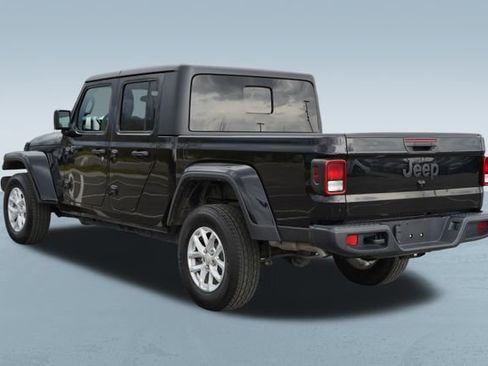 Used 2023 Jeep Gladiator Sport image 6