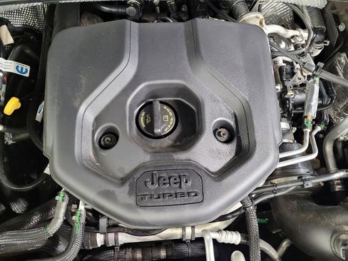 Used 2022 Jeep Grand Cherokee Limited 4xe image 30