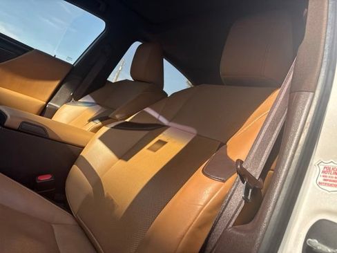 Used 2020 Lexus ES 350 w/ Premium Package FWD image 8