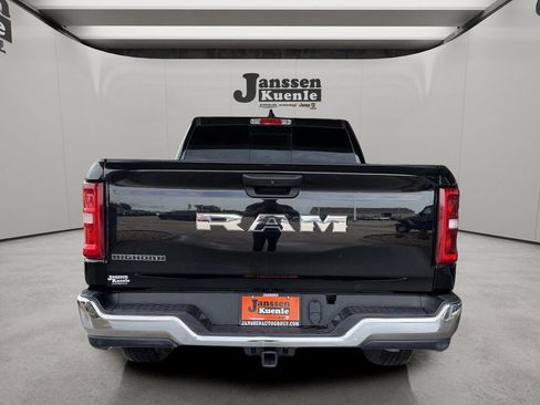 Used 2025 RAM 1500 Big Horn RWD image 2