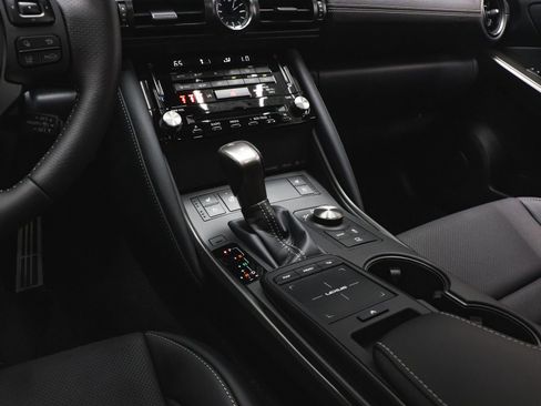 Used 2025 Lexus IS 350 F Sport w/ Navigation Package image 40